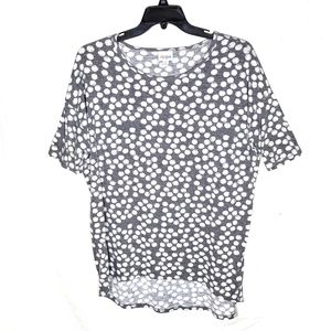 LuLaRoe shortsleeve M tshirt top gray polkadot medium women's loose flowy